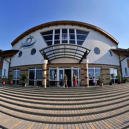 Halvány Vendégház Vasarosnameny Exterior foto