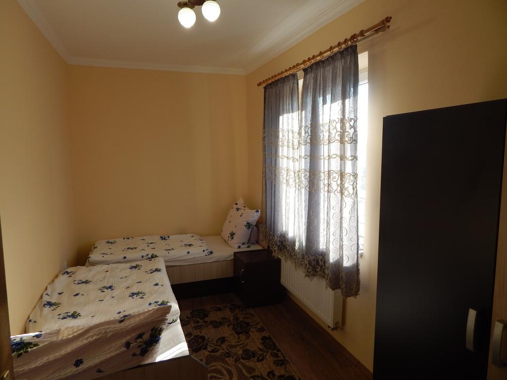 Halvány Vendégház Vasarosnameny Exterior foto