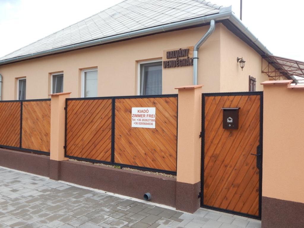 Halvány Vendégház Vasarosnameny Exterior foto